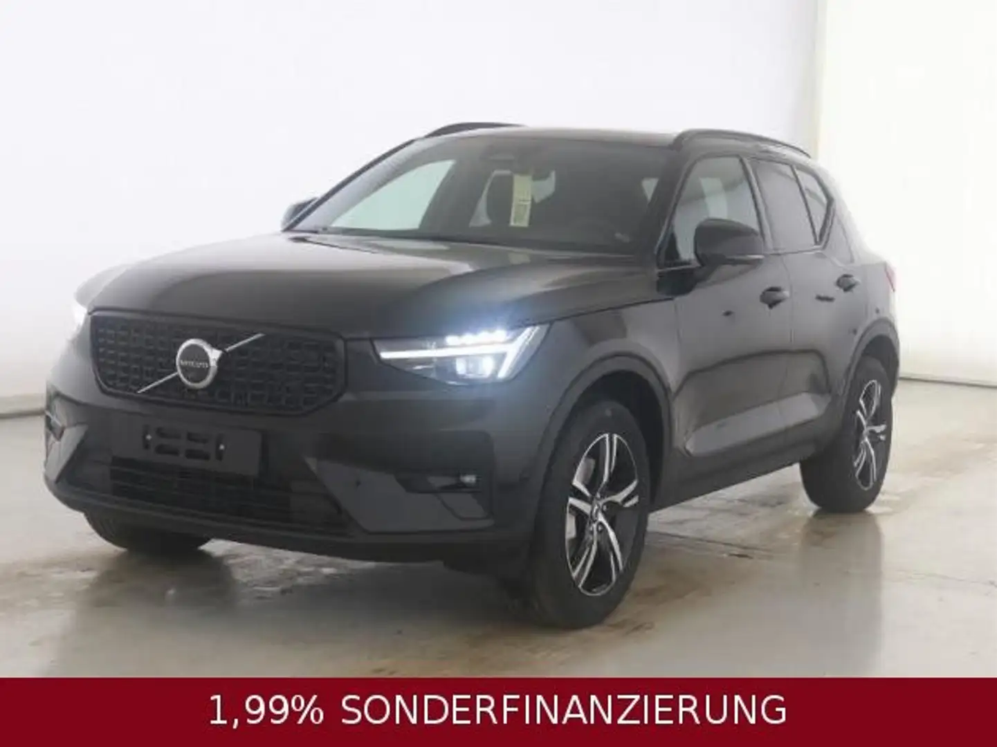 Volvo XC40 B4 B Geartronic Plus Dark AHK -29% Schwarz - 1