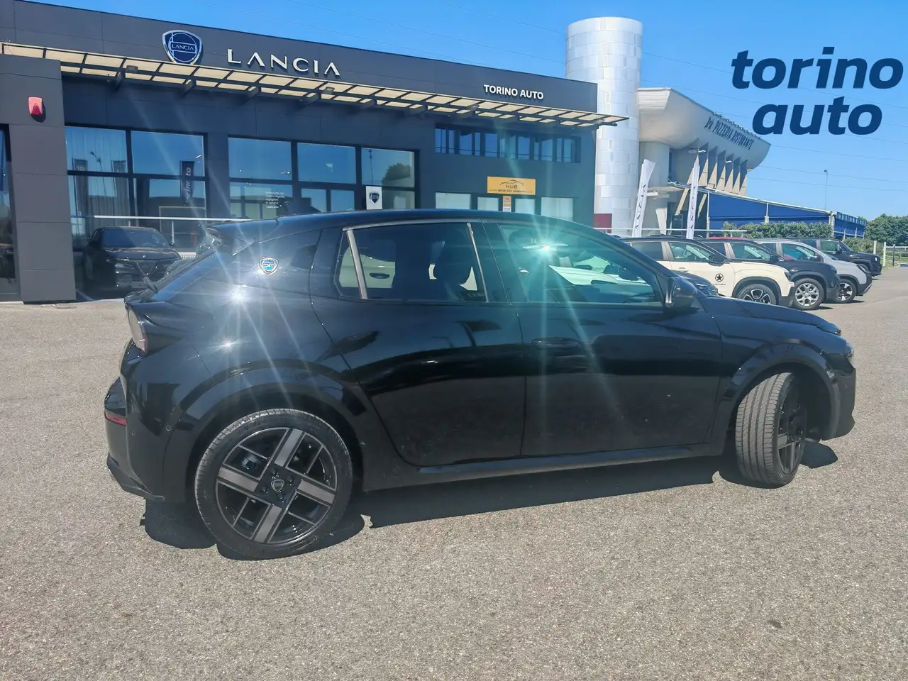 Lancia Ypsilon 2024
