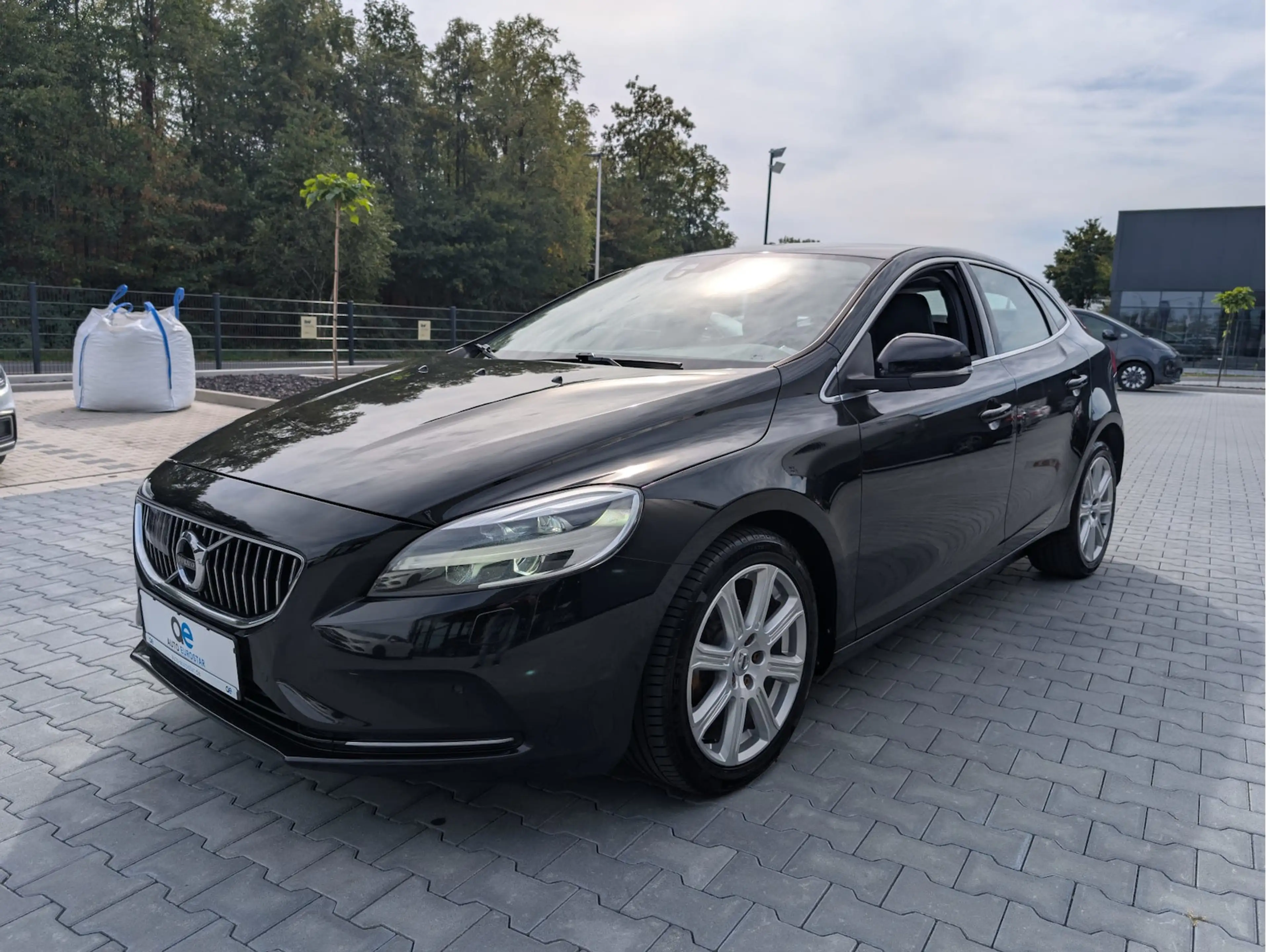 Volvo V40 Inscription *LED*Leder*Sensus*Navi*