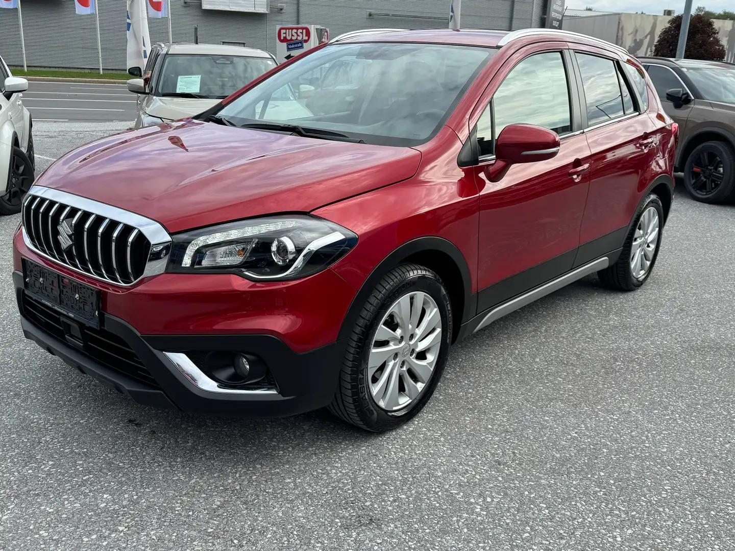 Suzuki SX4 S-Cross SX4 S-Cross 1,4 DITC Hybrid shine Rot - 1