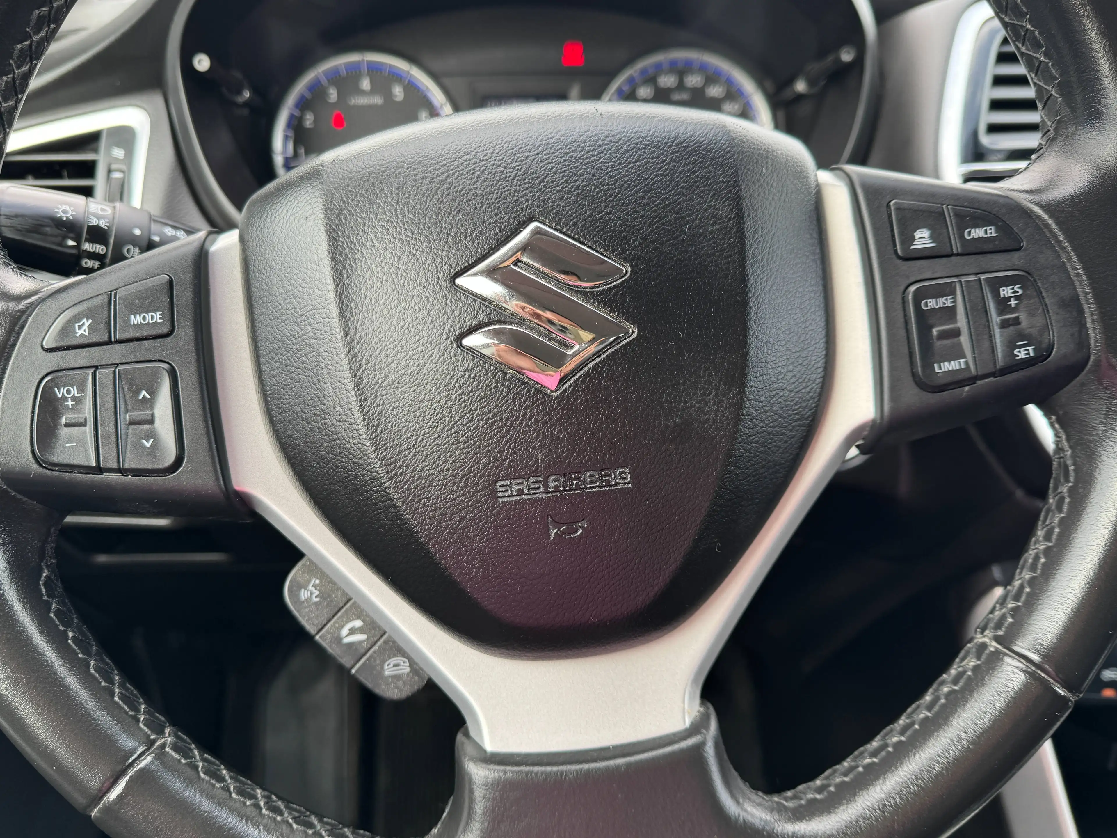 Suzuki SX4 S-Cross SX4 S-Cross 1,4 DITC Hybrid shine — photo 10