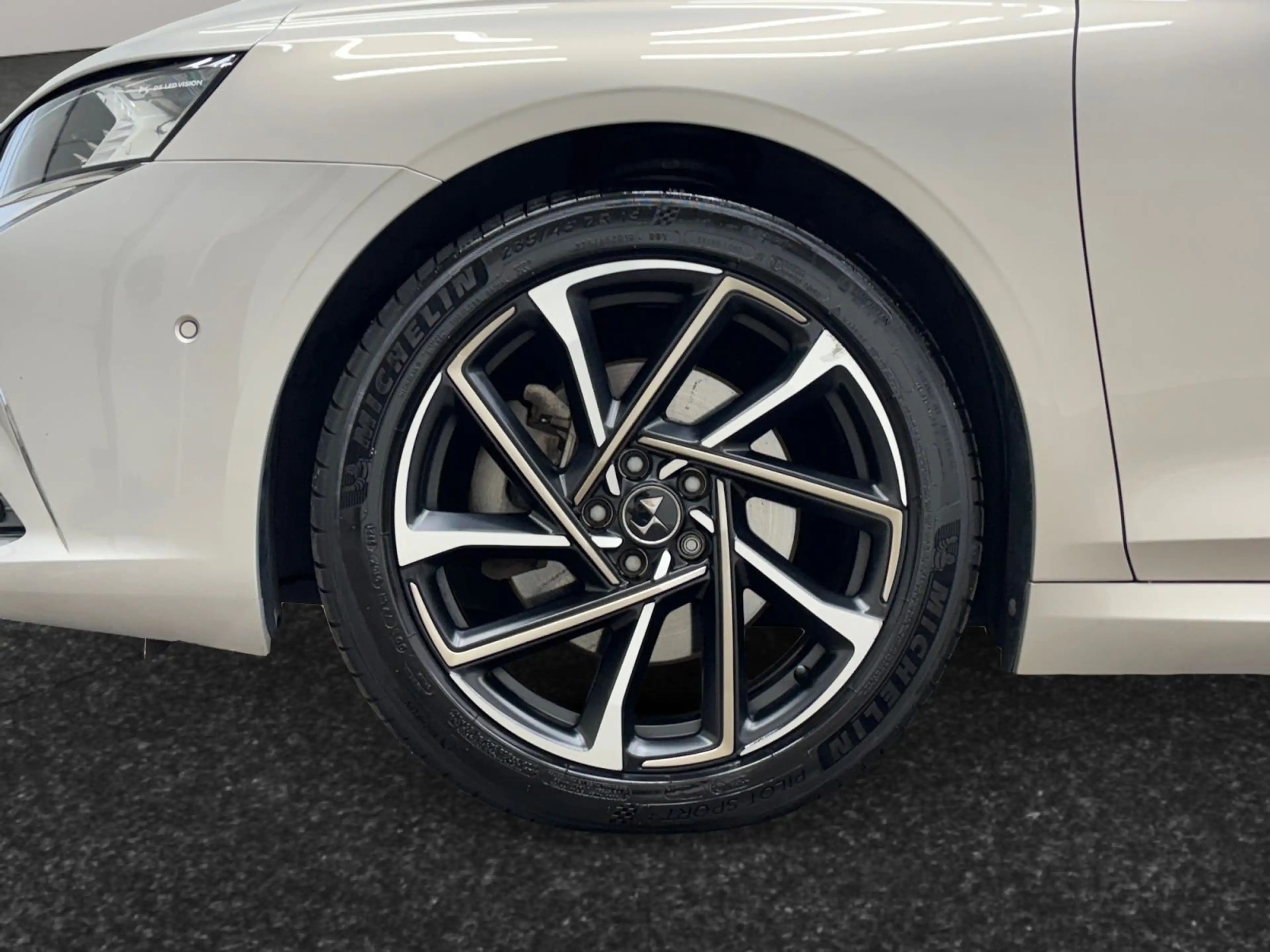 DS Automobiles DS 9 1.6 E-TENSE PHEV Rivoli + Full Options — photo 5