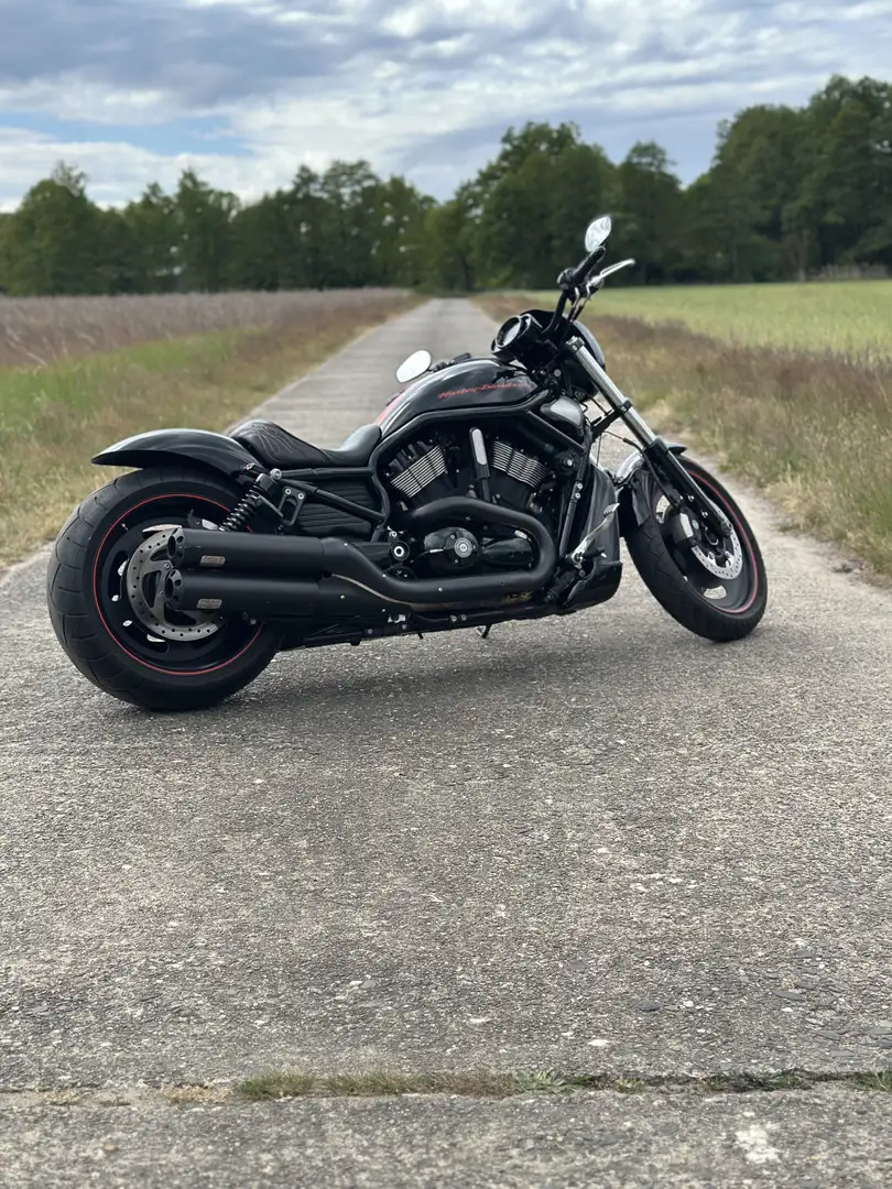 Harley-Davidson Night Rod Special - 2