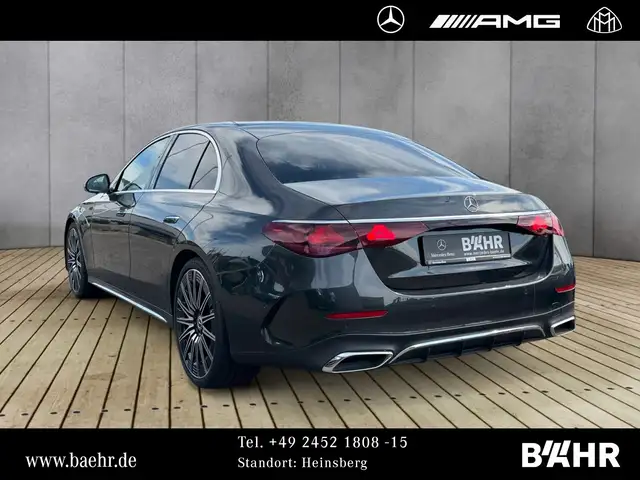 Mercedes-Benz E-Class view 3