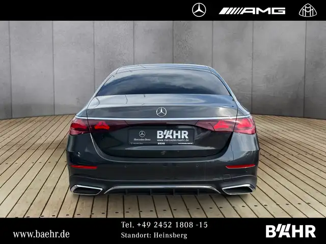 Mercedes-Benz E-Class view 8