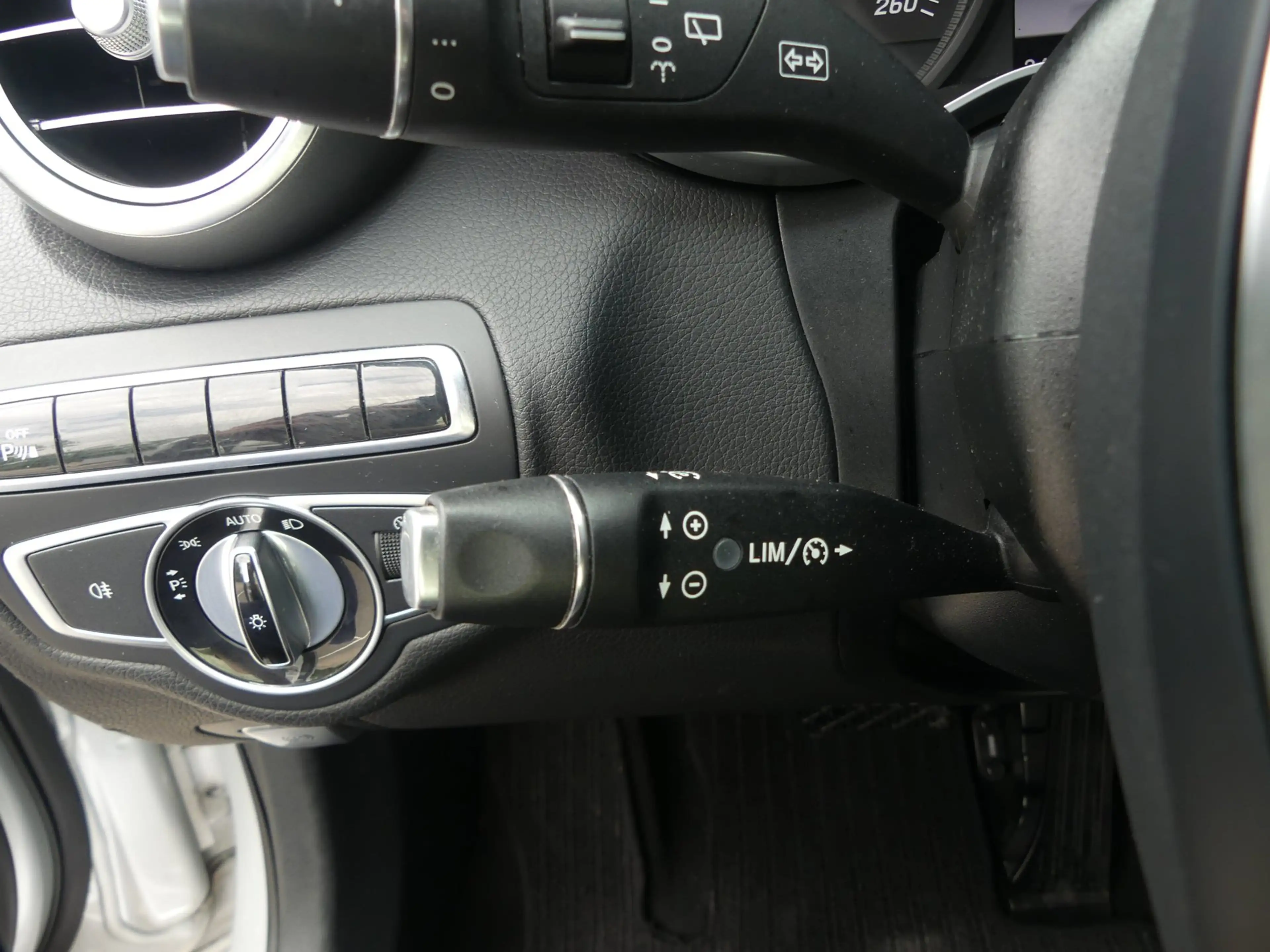 Mercedes-Benz C 350 Estate e Automaat / Navigatie / ECC / Burmester / — photo 18
