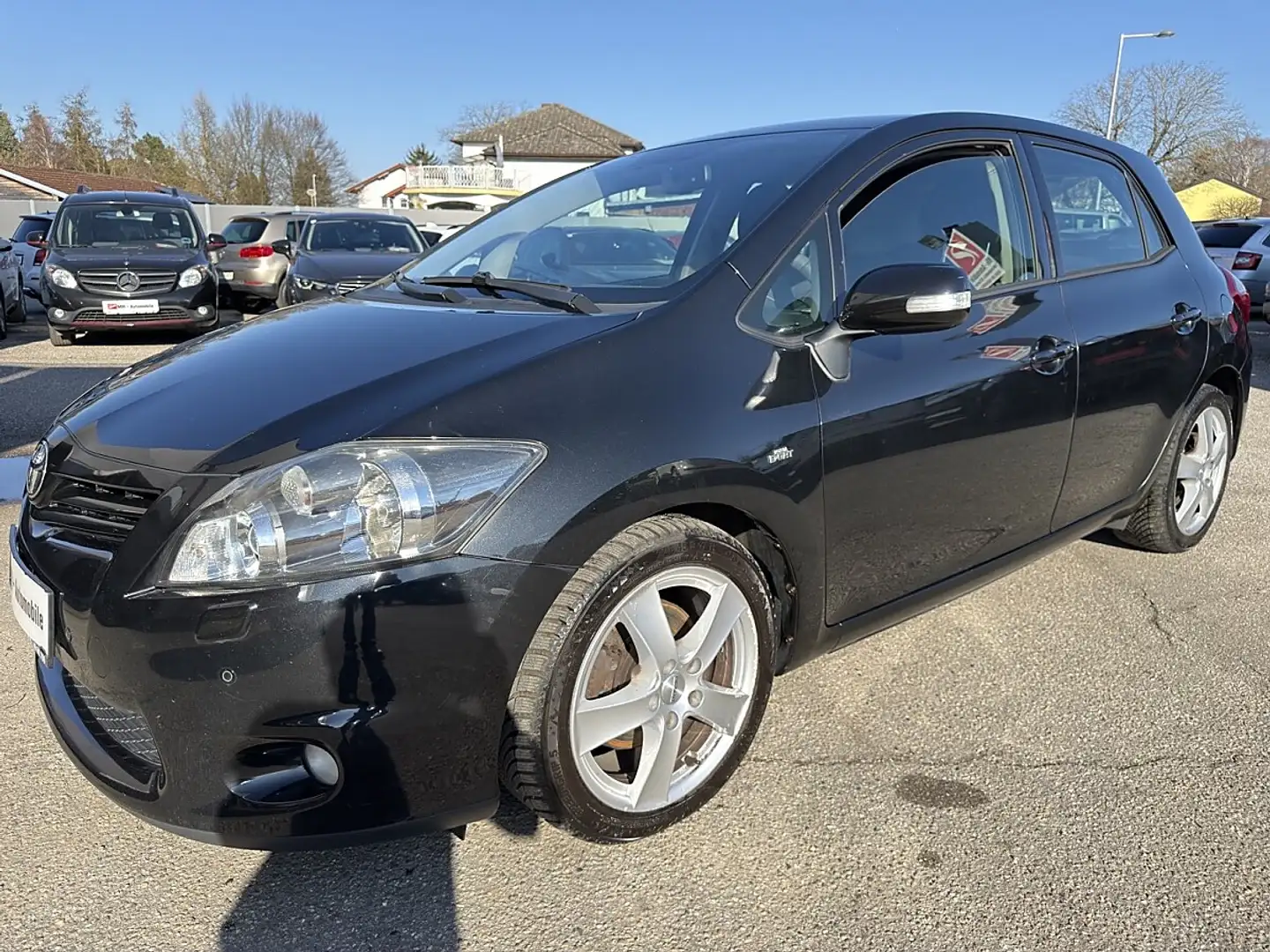 Toyota Auris 2,2 D-4D 180 D-CAT Premium X Schwarz - 2