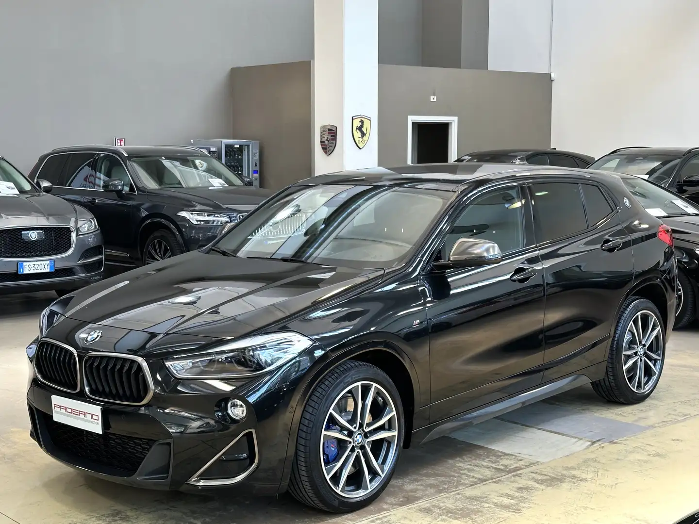 BMW X2 M 35I xdrive - 19" - ACC - HarmanK - Carplay - IVA Zwart - 1
