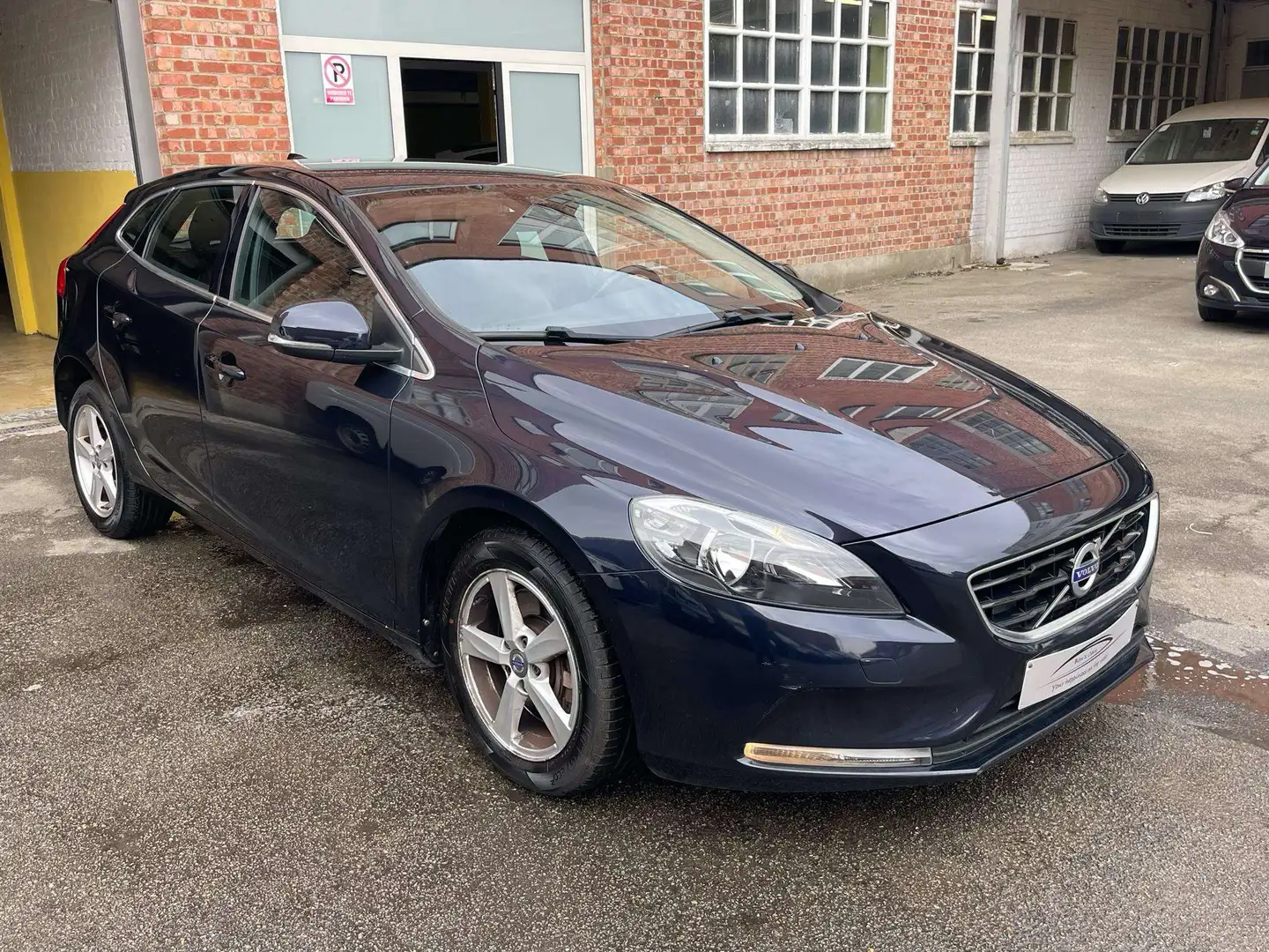 Volvo V40 1.5 T2 Automaat * Gps /Leder/Airco * Bleu - 2