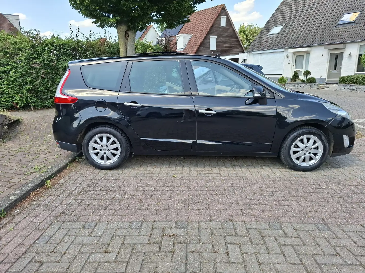 Renault Scenic Renault Grand Scénic 2.0 Privilege Noir - 1
