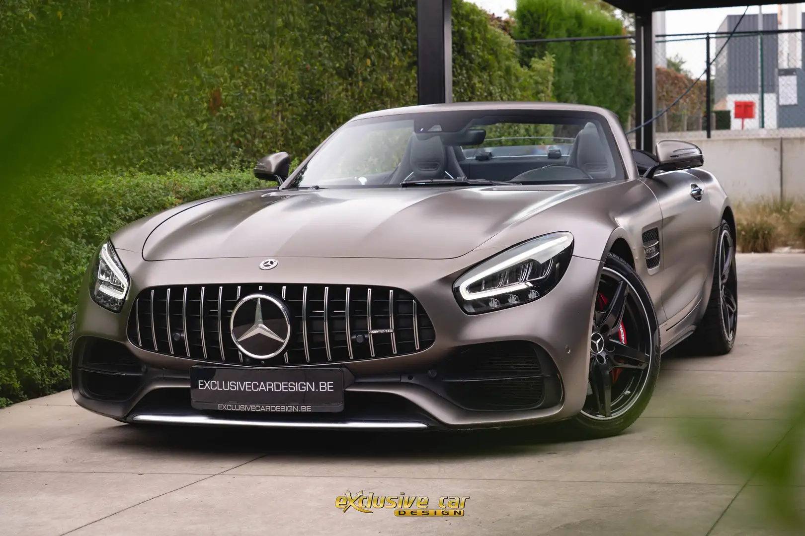 Mercedes-Benz AMG GT Roadster /Monza Magno/Ventilated Performance Seats Gris - 1
