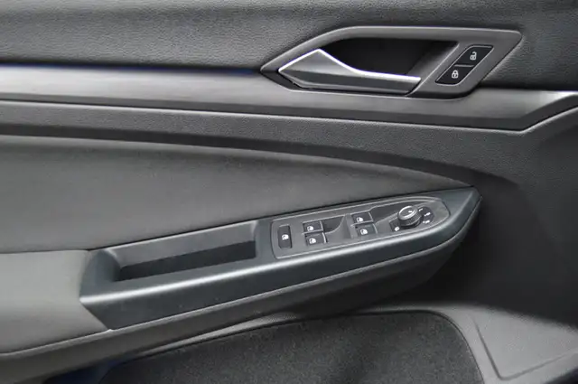 Volkswagen Golf view 15