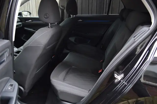 Volkswagen Golf view 11
