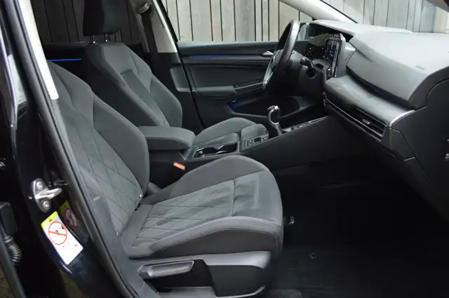 Volkswagen Golf view 10