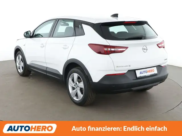 Opel Grandland X view 4
