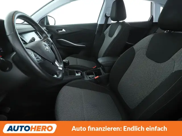 Opel Grandland X view 10