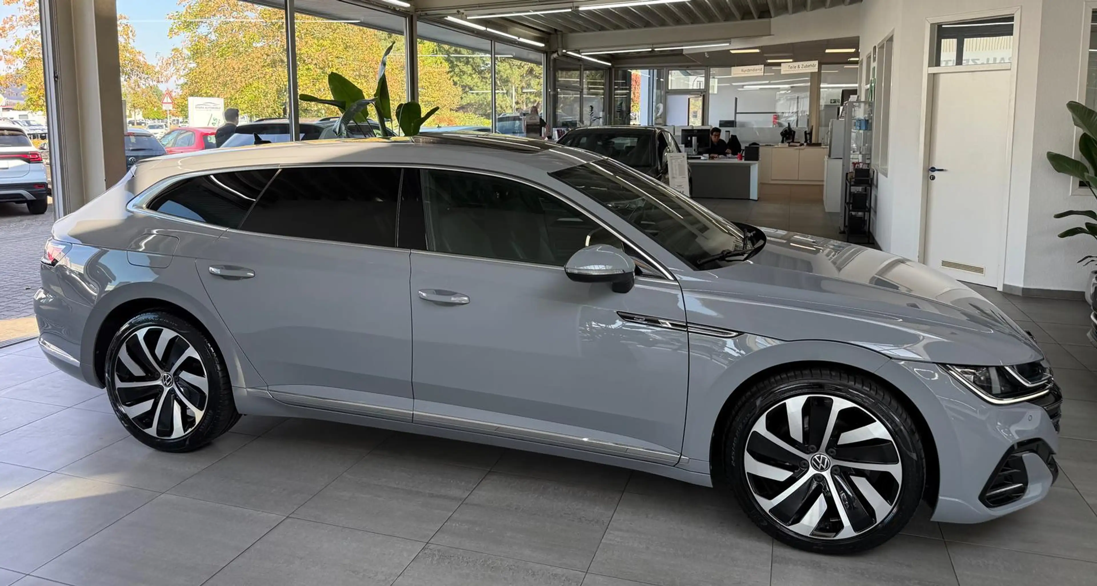 Volkswagen Arteon *R-Line*Virtual*Navi*Sitzh*Pano*LED*ACC* — photo 6