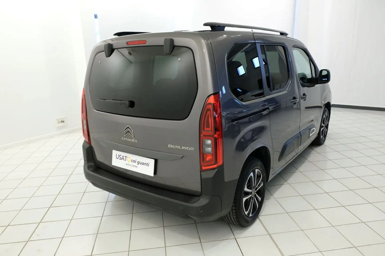 Citroen Berlingo PureTech 110 Stop&Start M Feel Grijs - 2