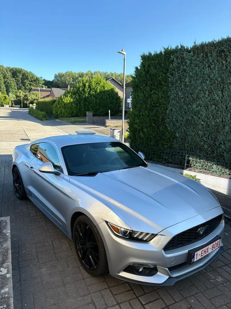 Ford Mustang 2.3 Eco Boost - 1
