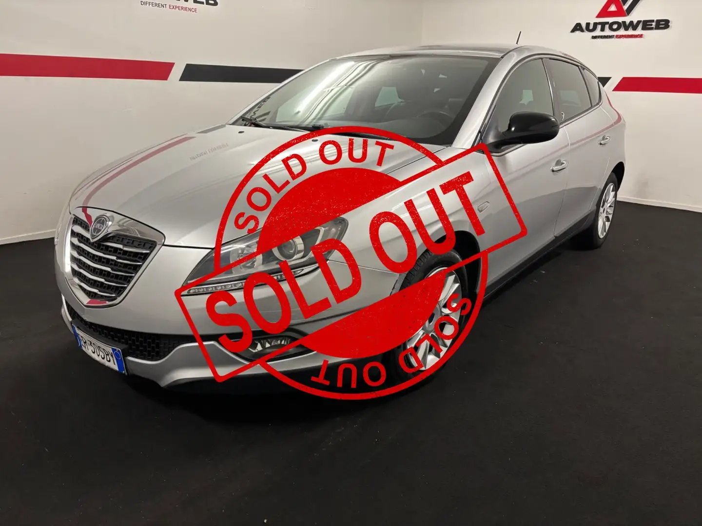 Lancia Delta Delta 1.6 MJT DPF Gold Silber - 1