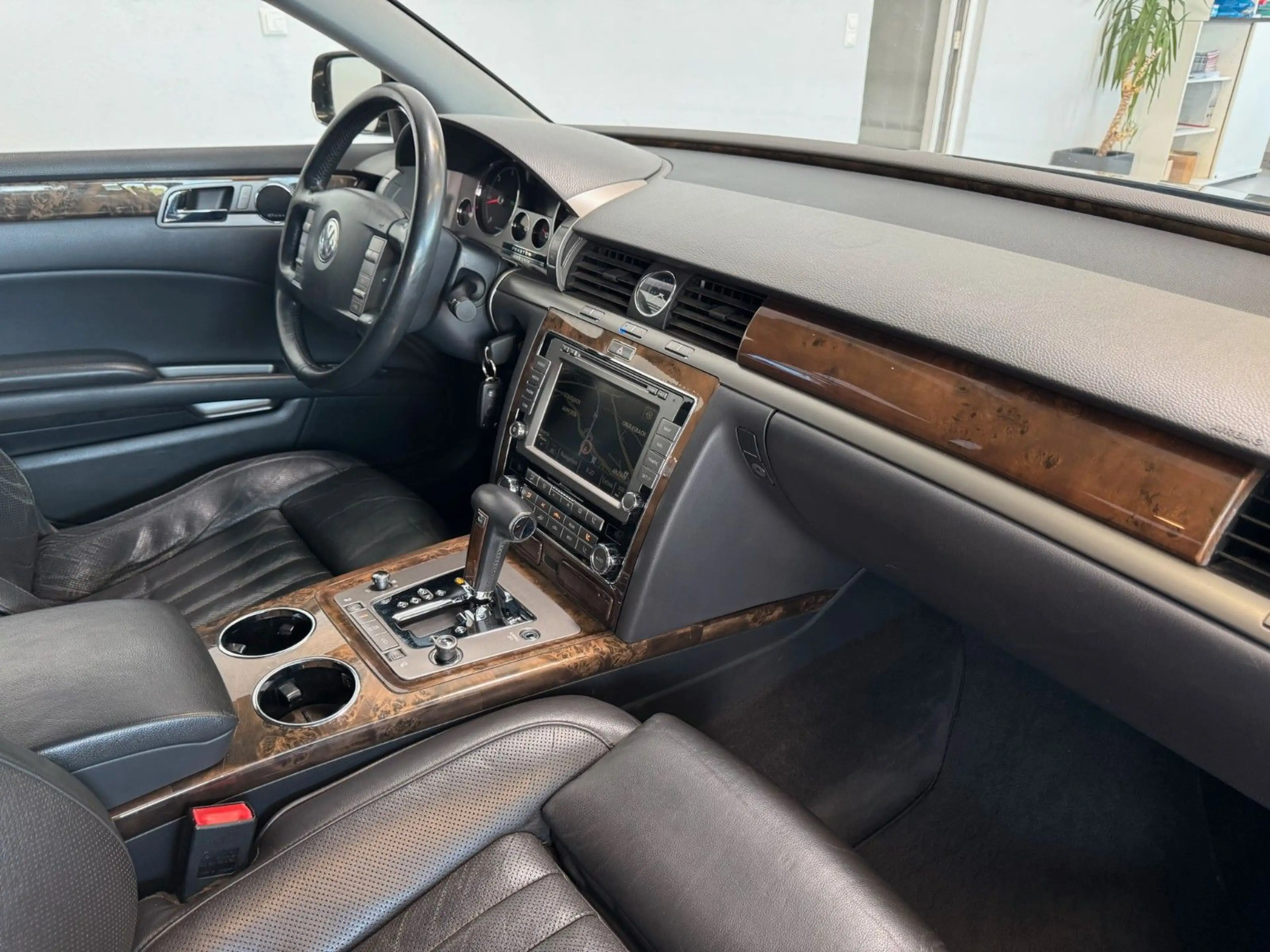 Volkswagen Phaeton V6 TDI 4Motion*Bi-Xen*Sitz.Belüf.SHZ*AHK — photo 12