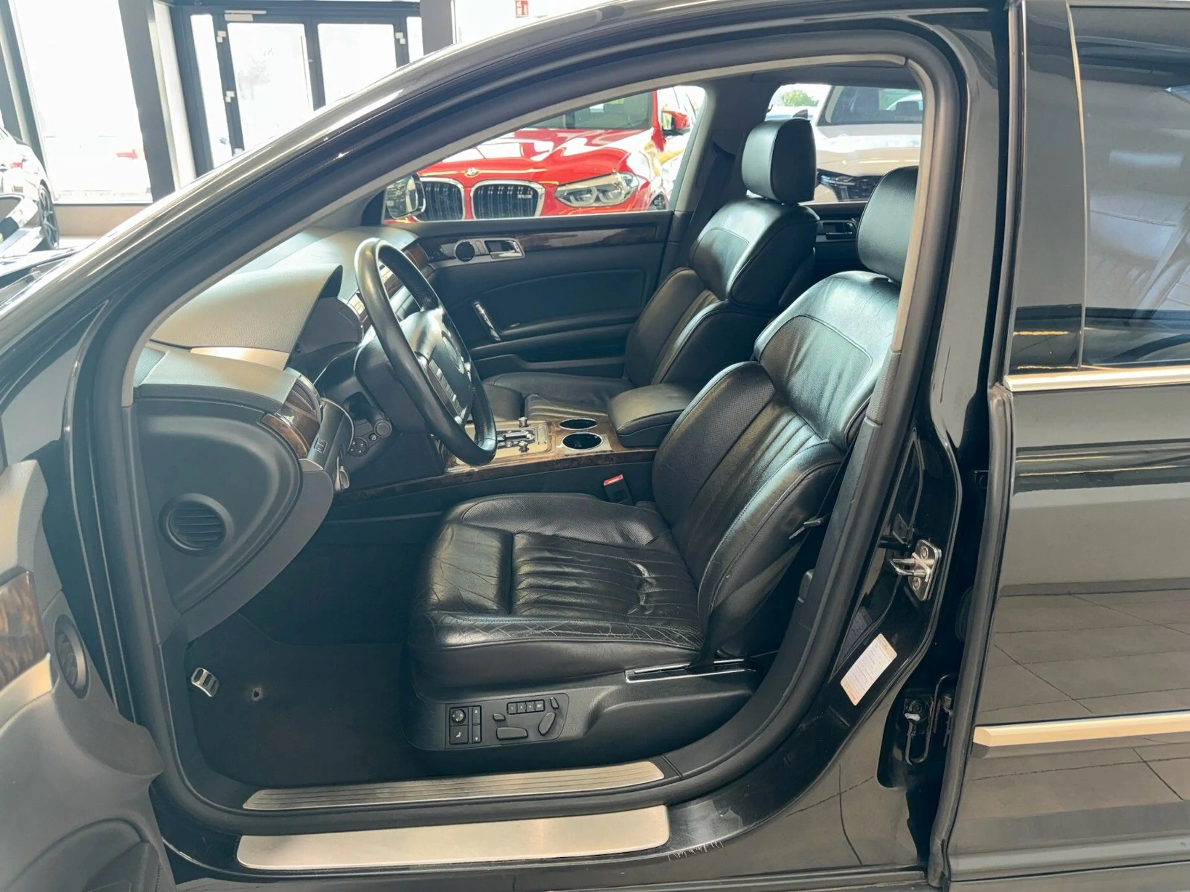 Volkswagen Phaeton V6 TDI 4Motion*Bi-Xen*Sitz.Belüf.SHZ*AHK — photo 8