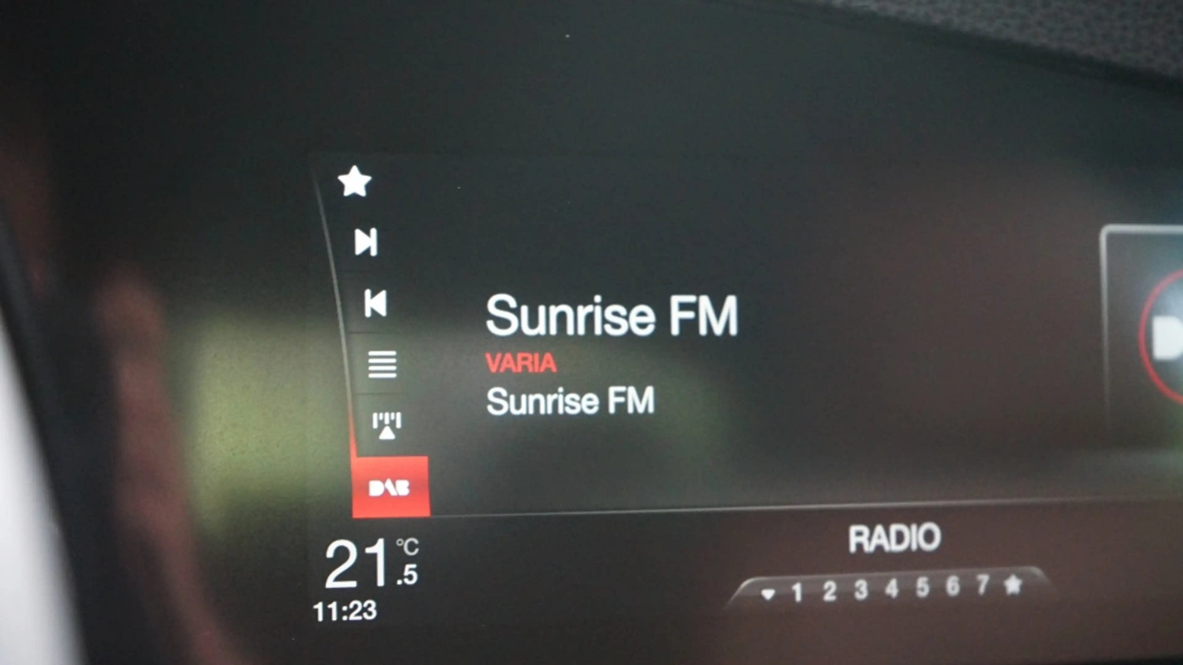 Alfa Romeo Giulia 2.0T Super | Veloce pack | Carplay | 19 inch | — photo 26