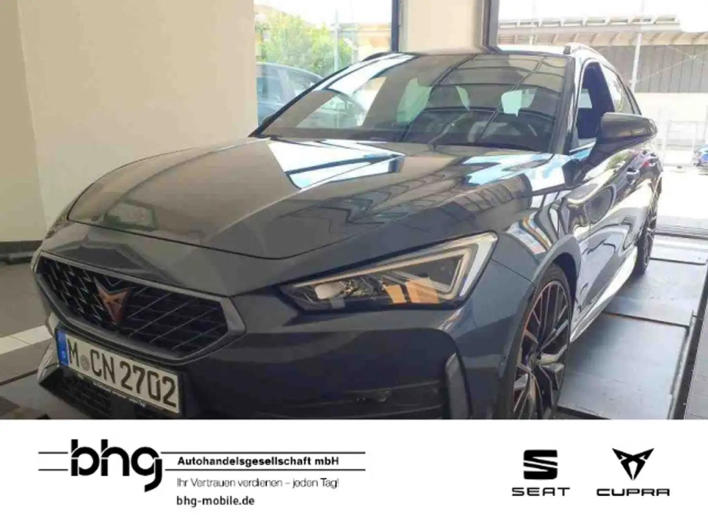 SEAT Leon Sportstourer 2.0 TSI 4Drive DSG VZ Grau - 1