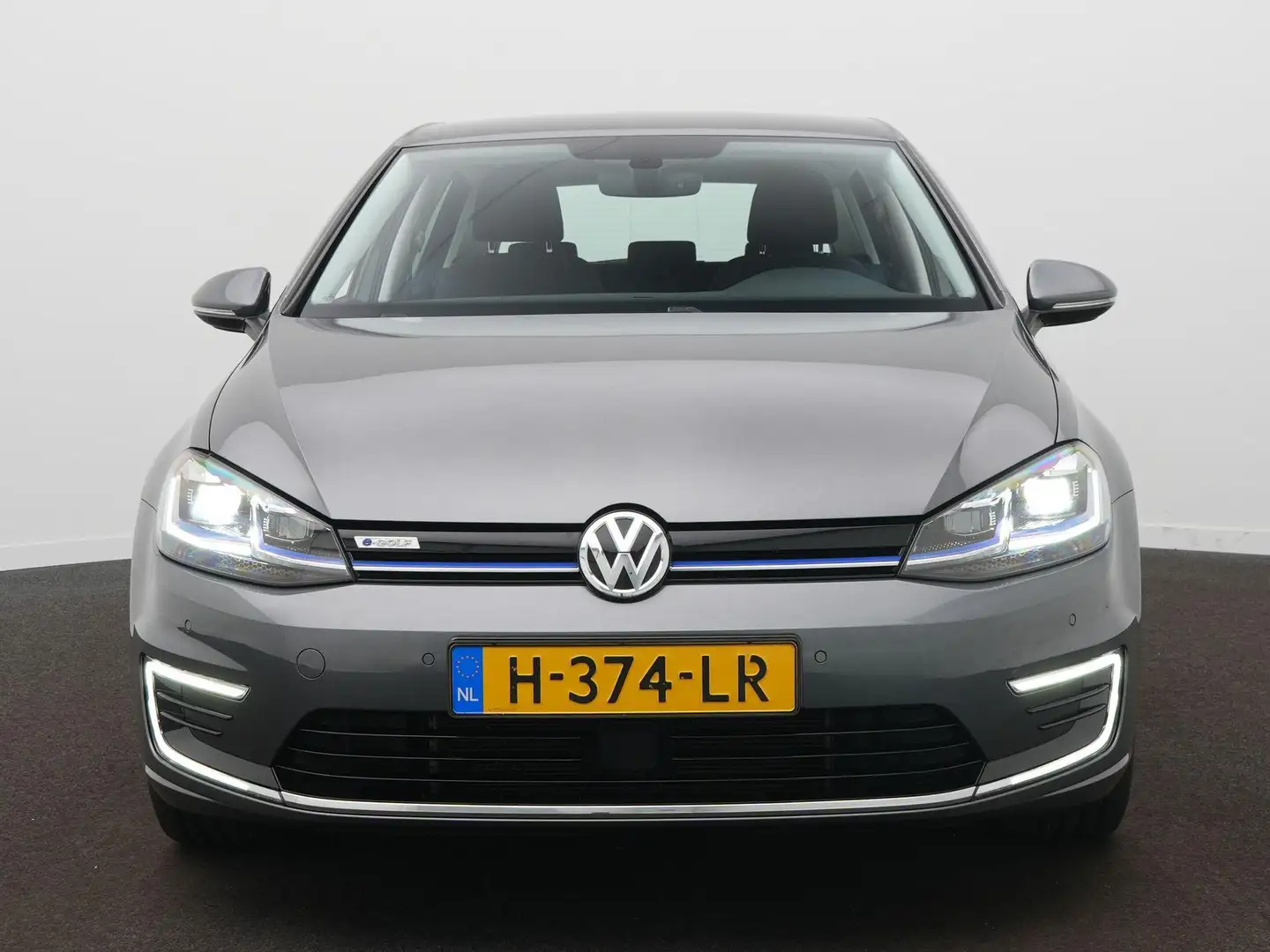 Volkswagen e-Golf E-DITION / Virtual / Adap. Cruise / Navi / Camera Gris - 2