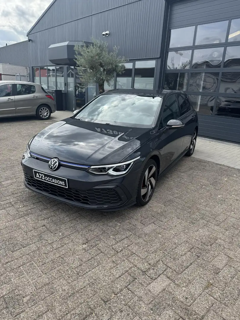 Volkswagen Golf GTE 1.4 eHybrid Grijs - 1