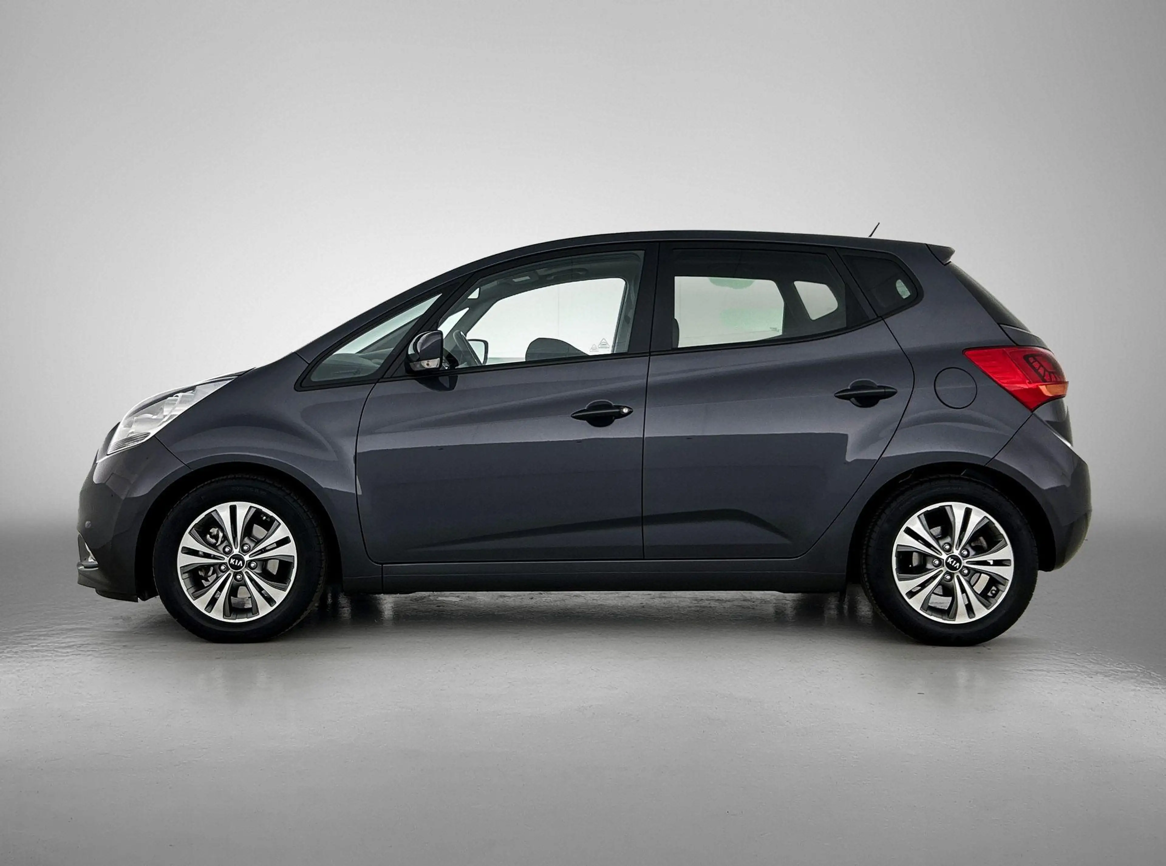 Kia Venga 1.6 CVVT ExecutiveLine | Camera | Parkeersensoren — photo 2