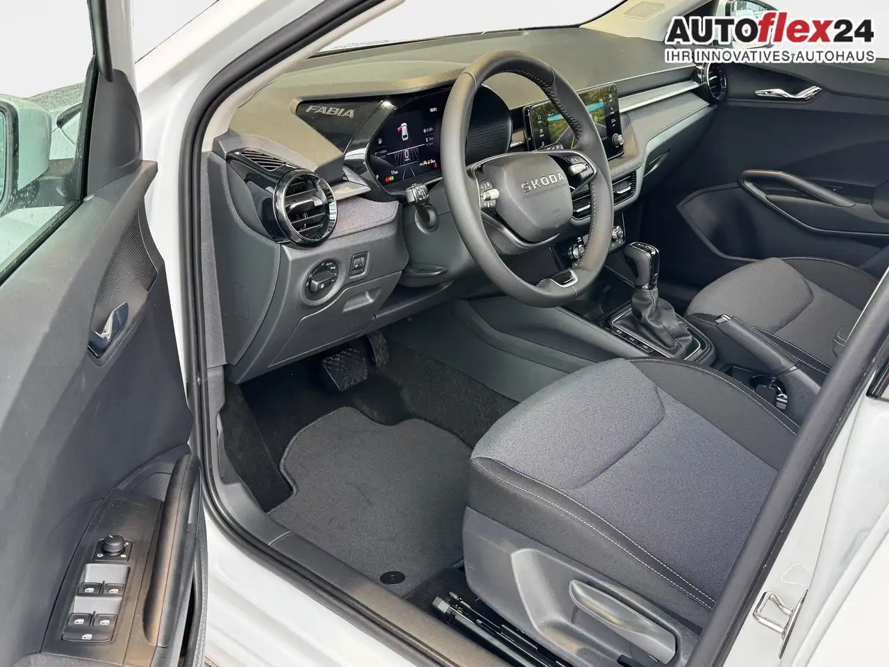 Skoda Fabia Extra Plus 1,0 TSI DSG 2 ZoKlima Navigation x E..., миниатюра 12