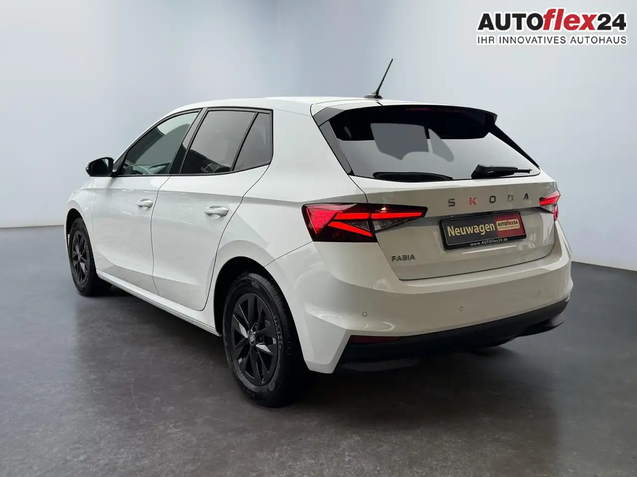 Skoda Fabia Extra Plus 1,0 TSI DSG 2 ZoKlima Navigation x E..., миниатюра 6