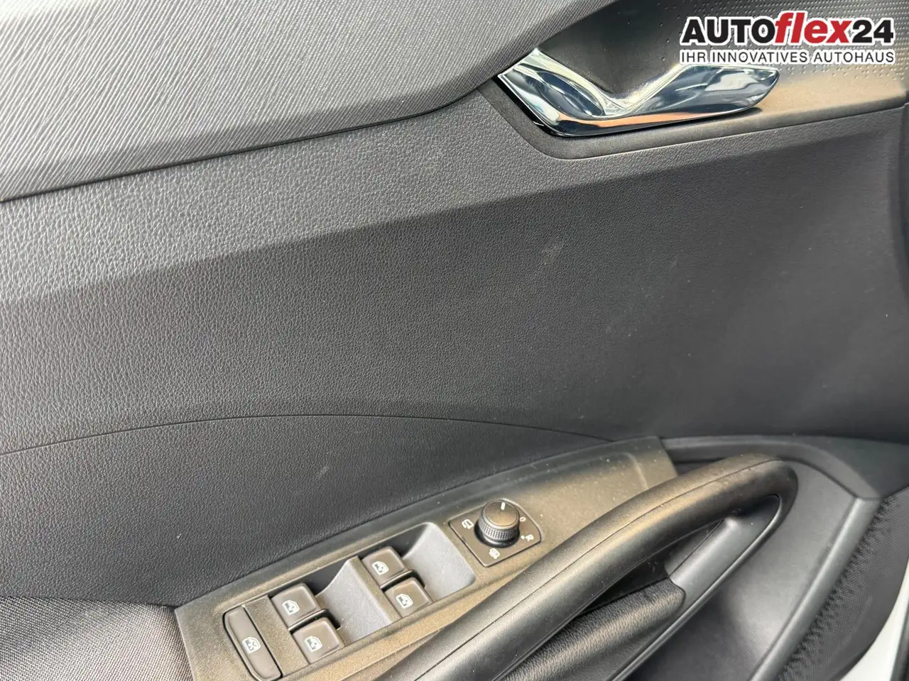 Skoda Fabia Extra Plus 1,0 TSI DSG 2 ZoKlima Navigation x E..., миниатюра 25