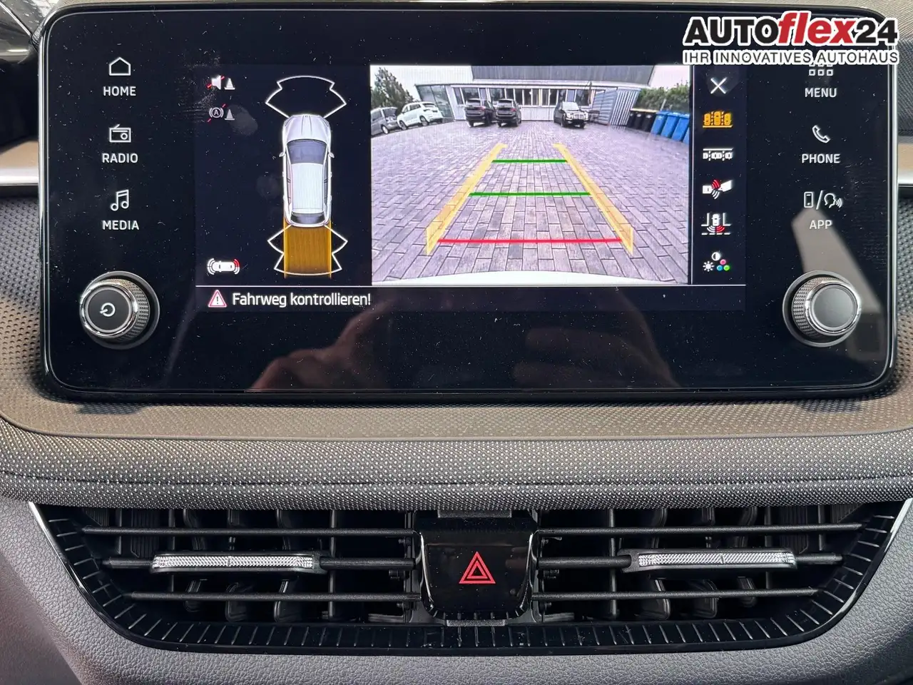 Skoda Fabia Extra Plus 1,0 TSI DSG 2 ZoKlima Navigation x E..., миниатюра 19