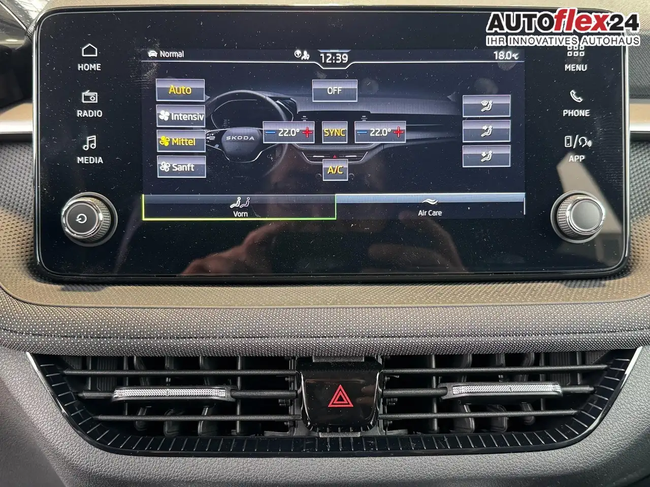 Skoda Fabia Extra Plus 1,0 TSI DSG 2 ZoKlima Navigation x E..., миниатюра 23