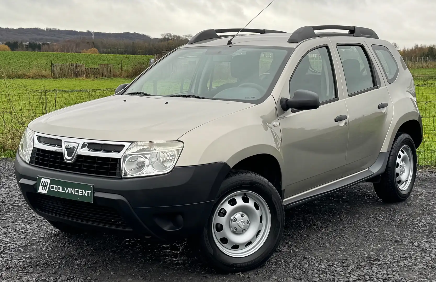 Dacia Duster 1.6i Lez ok // Impeccable $ Gris - 1