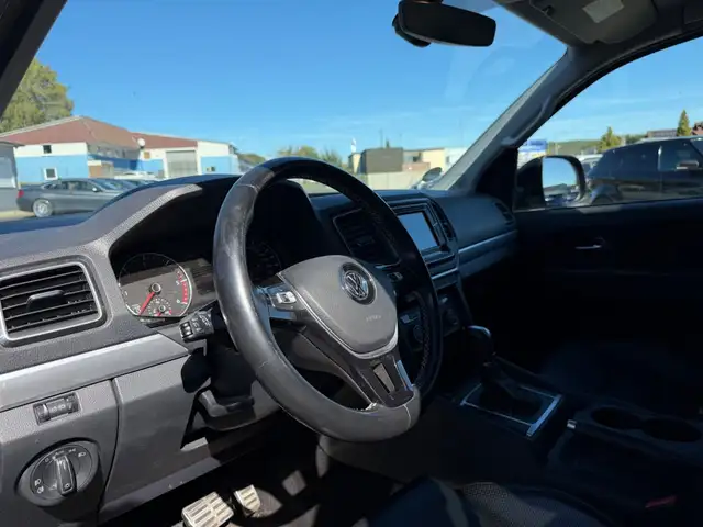 Volkswagen Amarok view 10