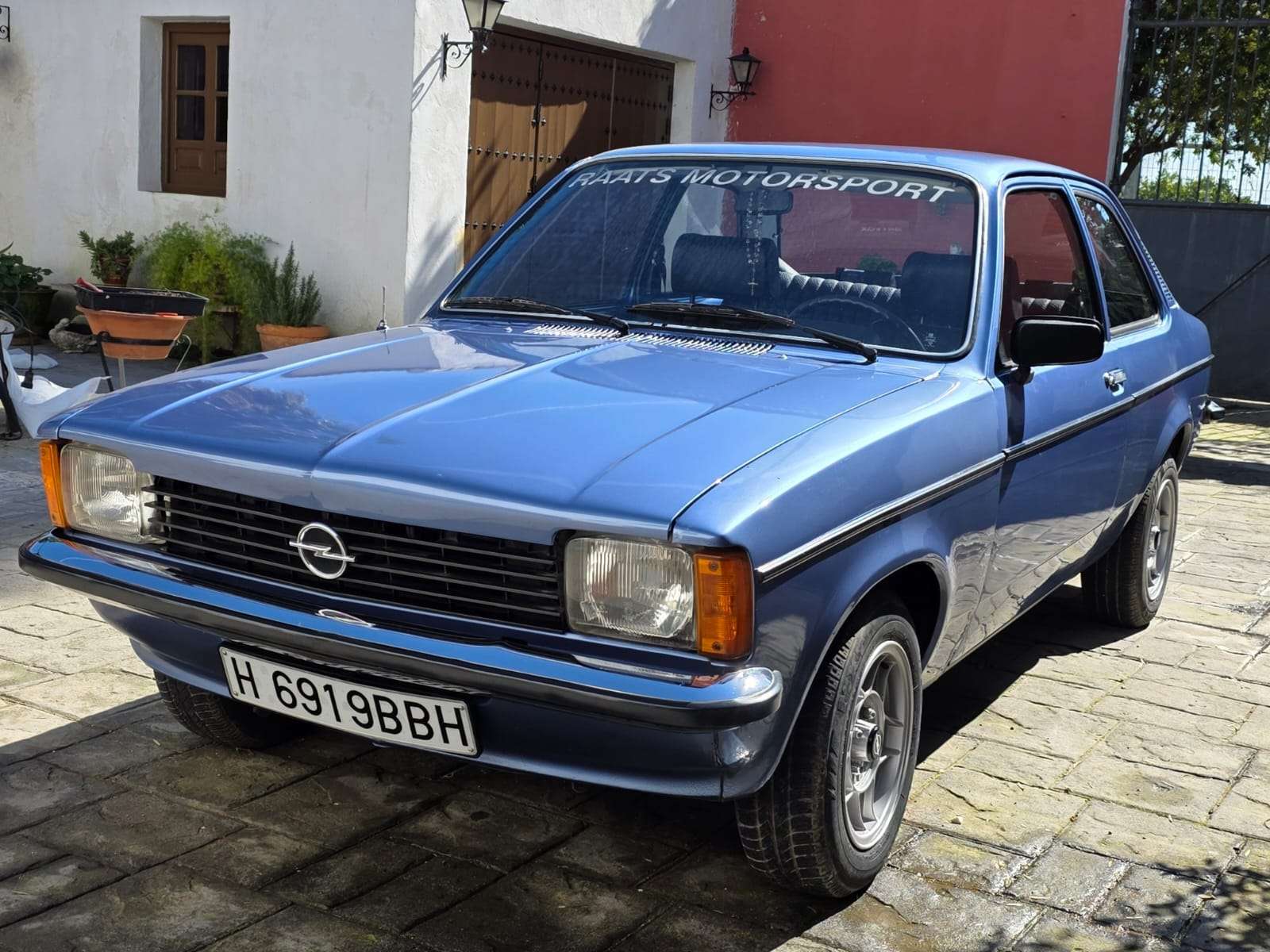 Opel Kadett C Sedan 1200N - foto 1
