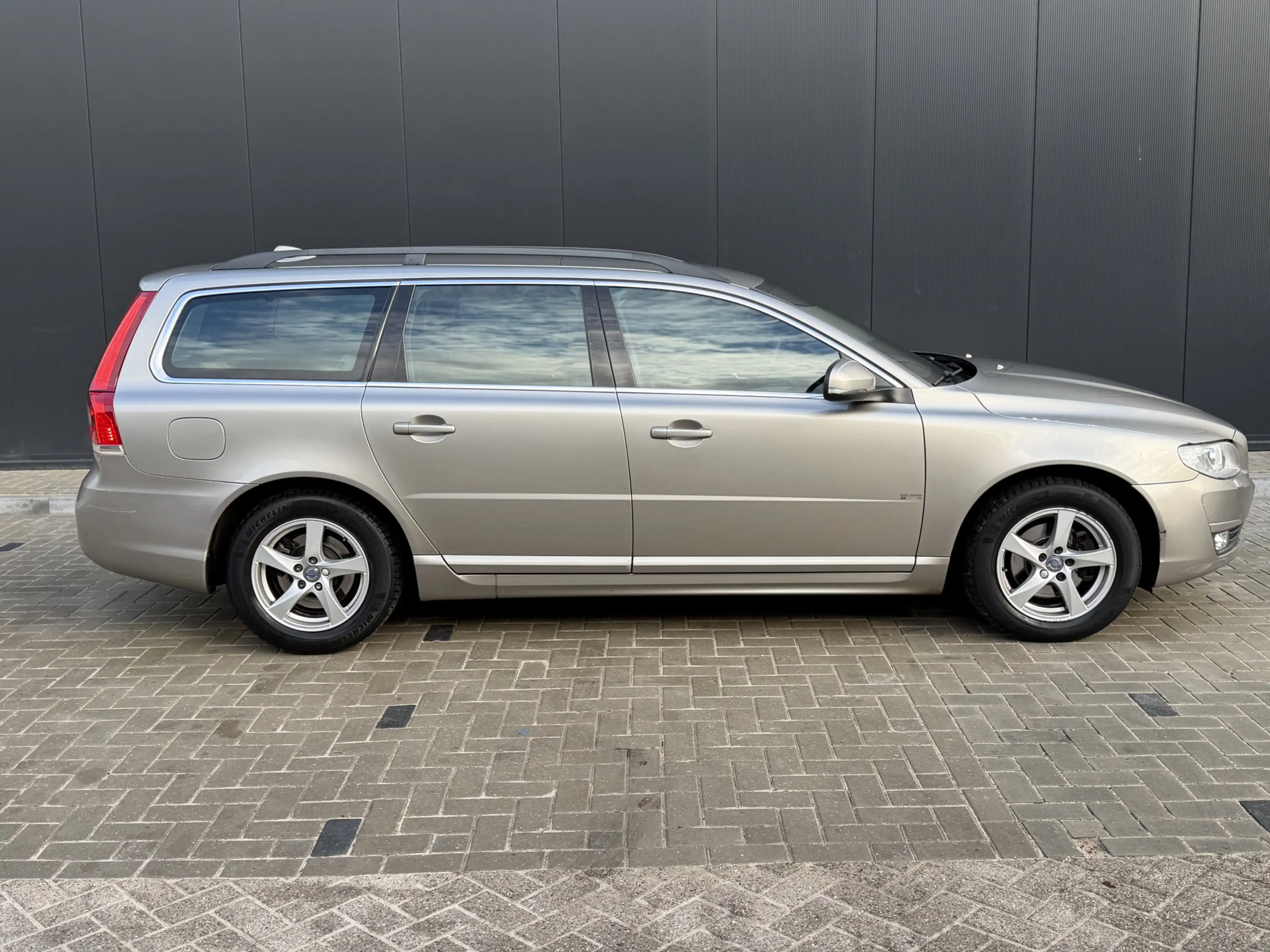 Volvo V70 2.0 T4 Automaat Classic Edition Trekhaak — photo 7