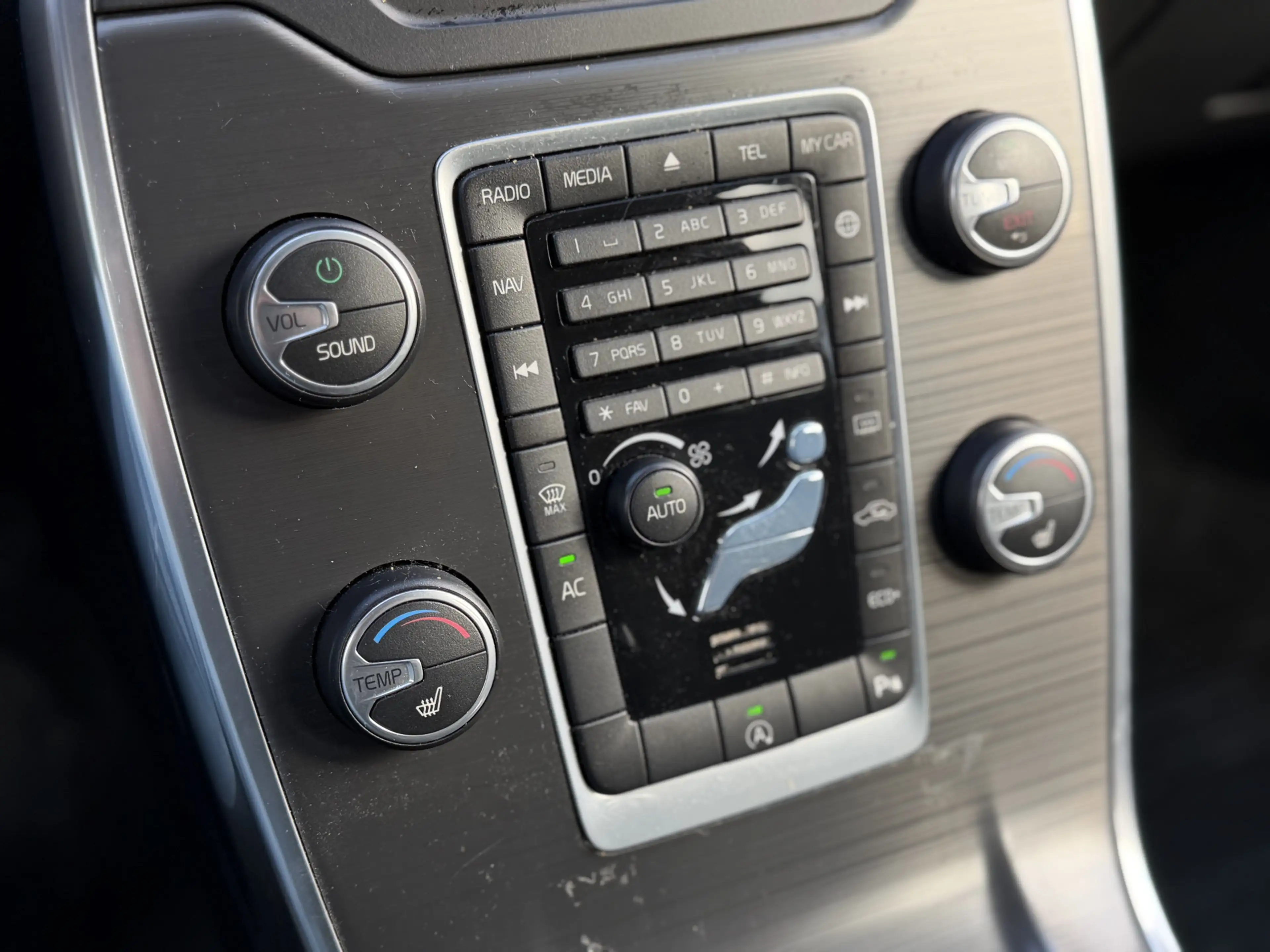 Volvo V70 2.0 T4 Automaat Classic Edition Trekhaak — photo 15
