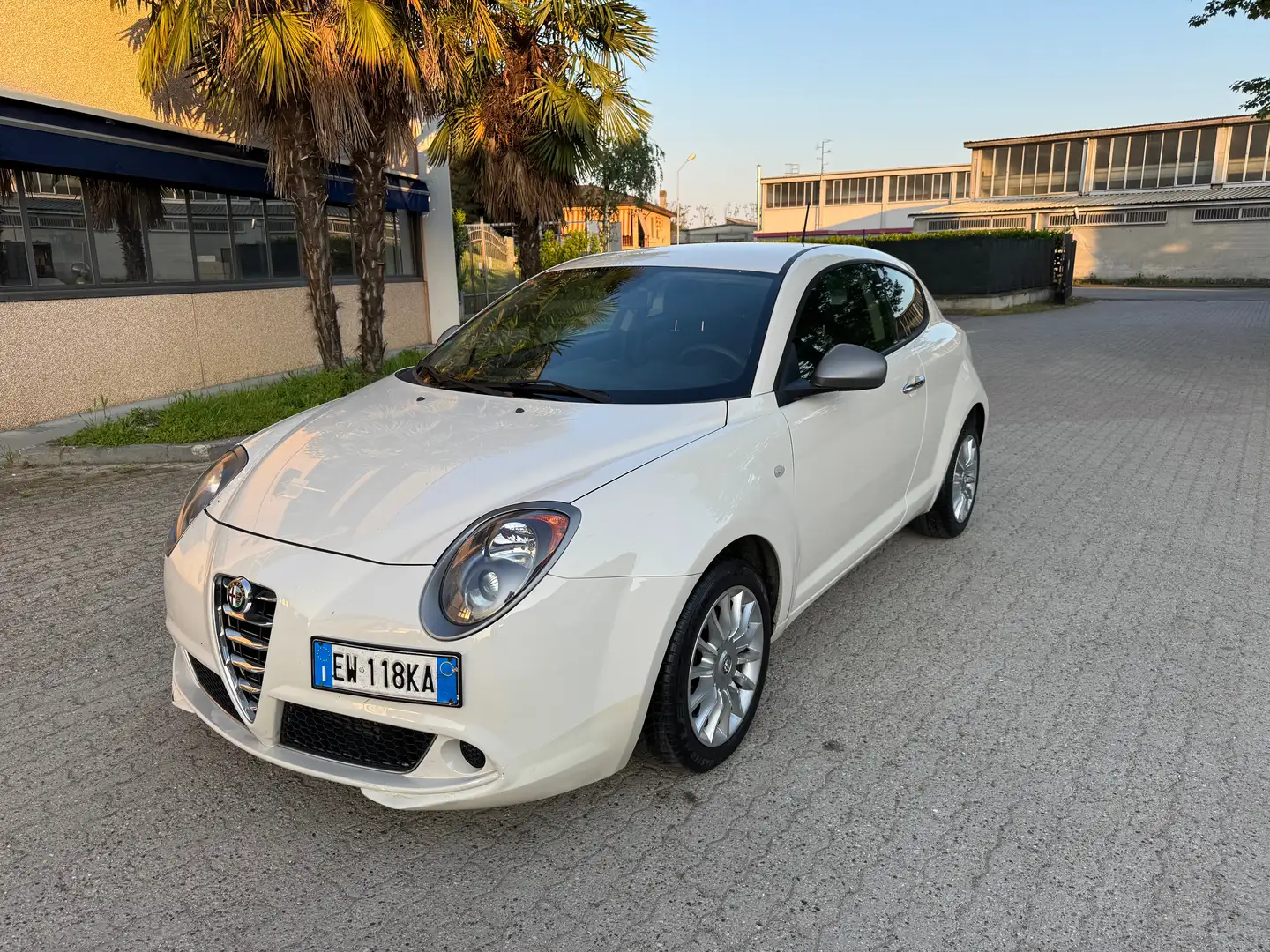 Alfa Romeo MiTo MiTo 1.3 jtdm Impression 85cv Béžová - 1