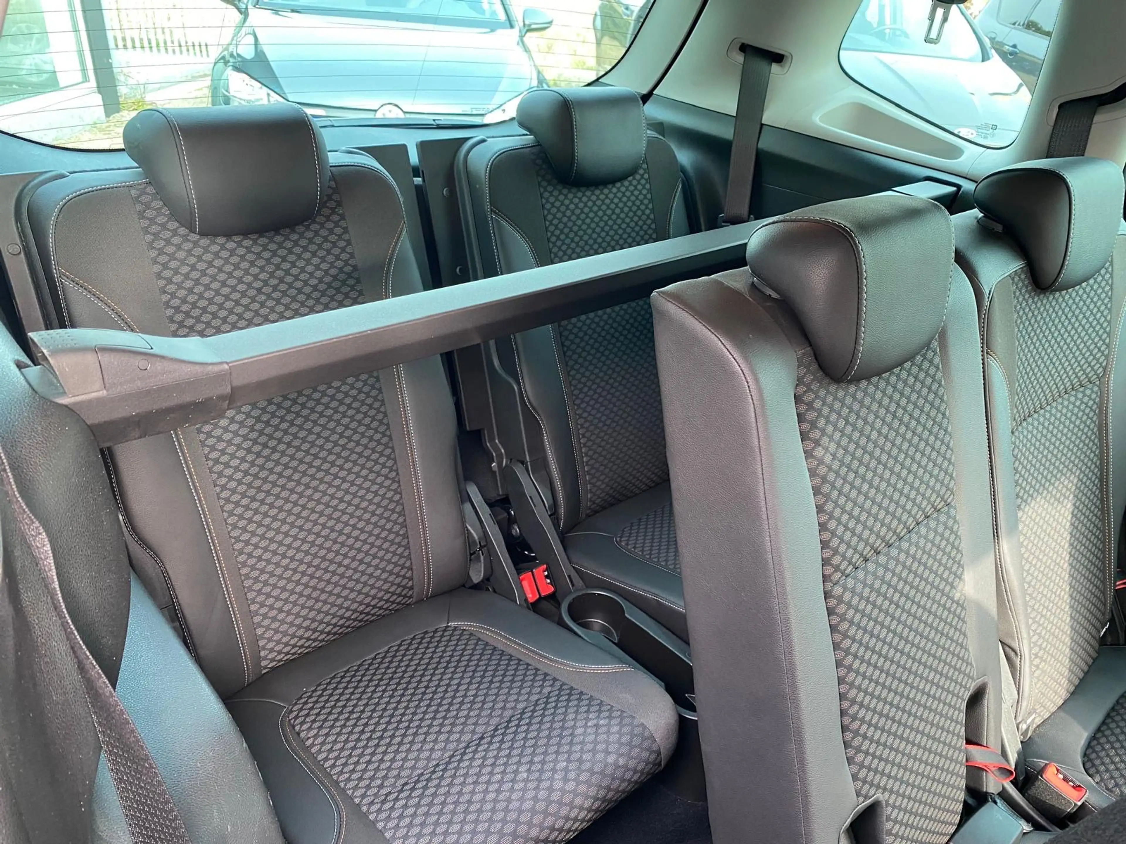 Opel Zafira Tourer 1.6 CDTi ecoFLEX Cosmo Start/Stop Euro 6b 7PL — photo 10