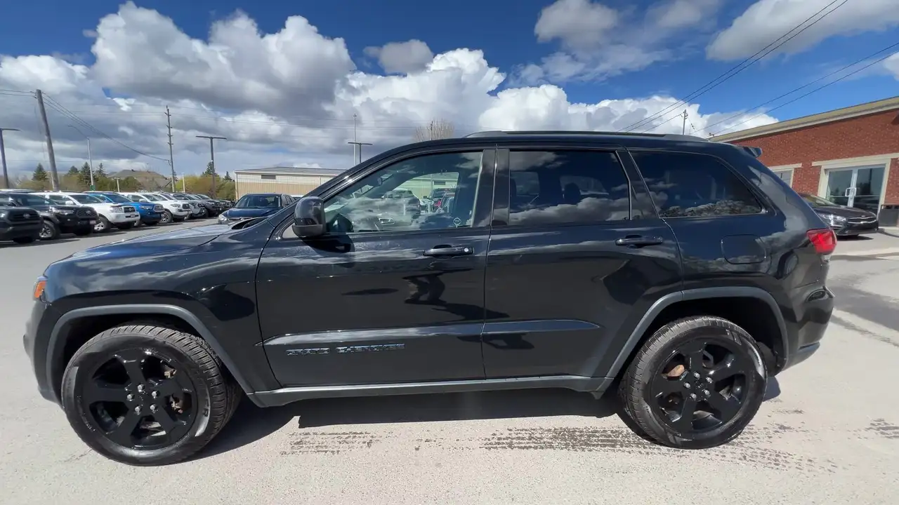 Jeep Grand Cherokee снимка Jeep Grand Cherokee