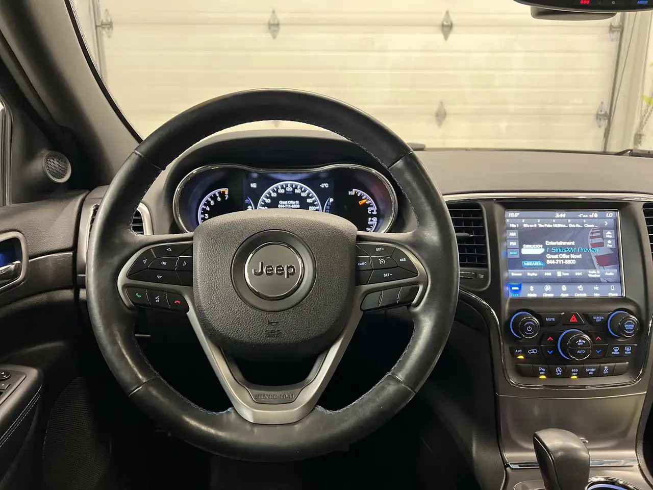 Jeep Grand Cherokee снимка Jeep Grand Cherokee