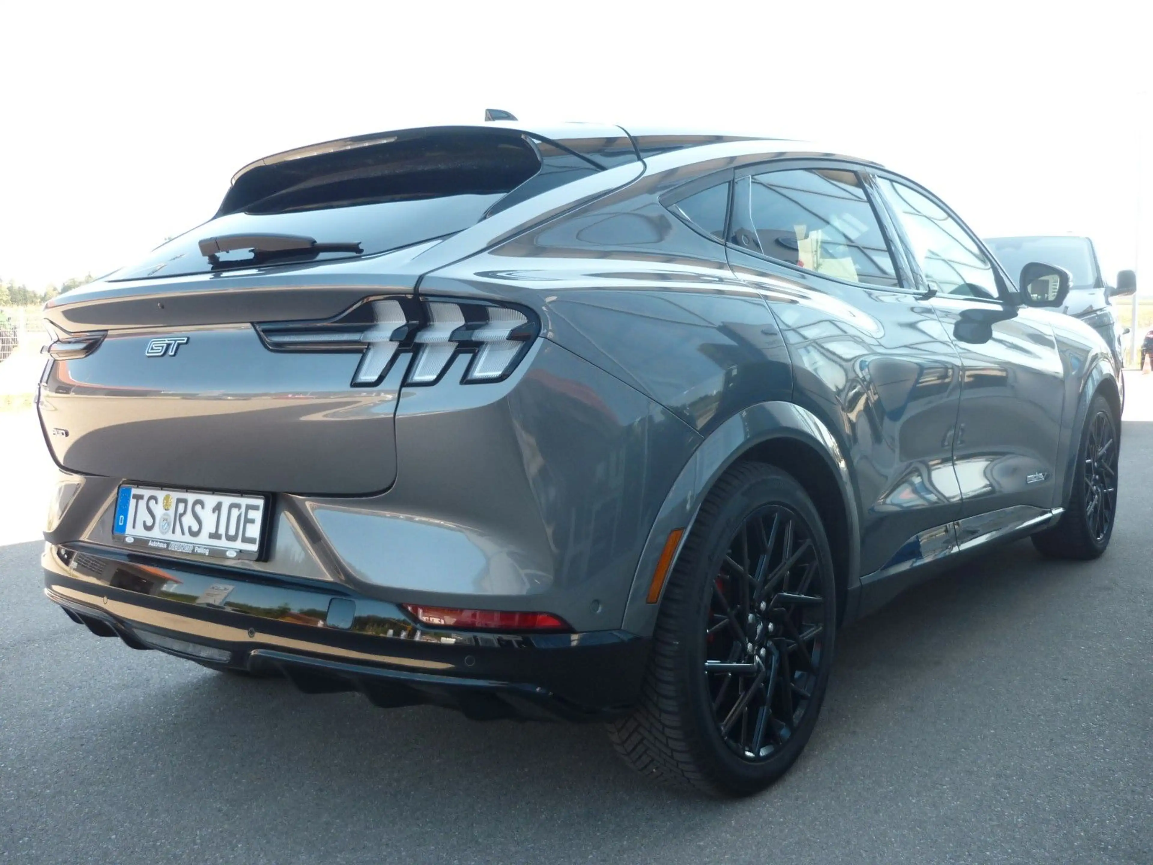 Ford Mustang Mach-E GT AWD — photo 5