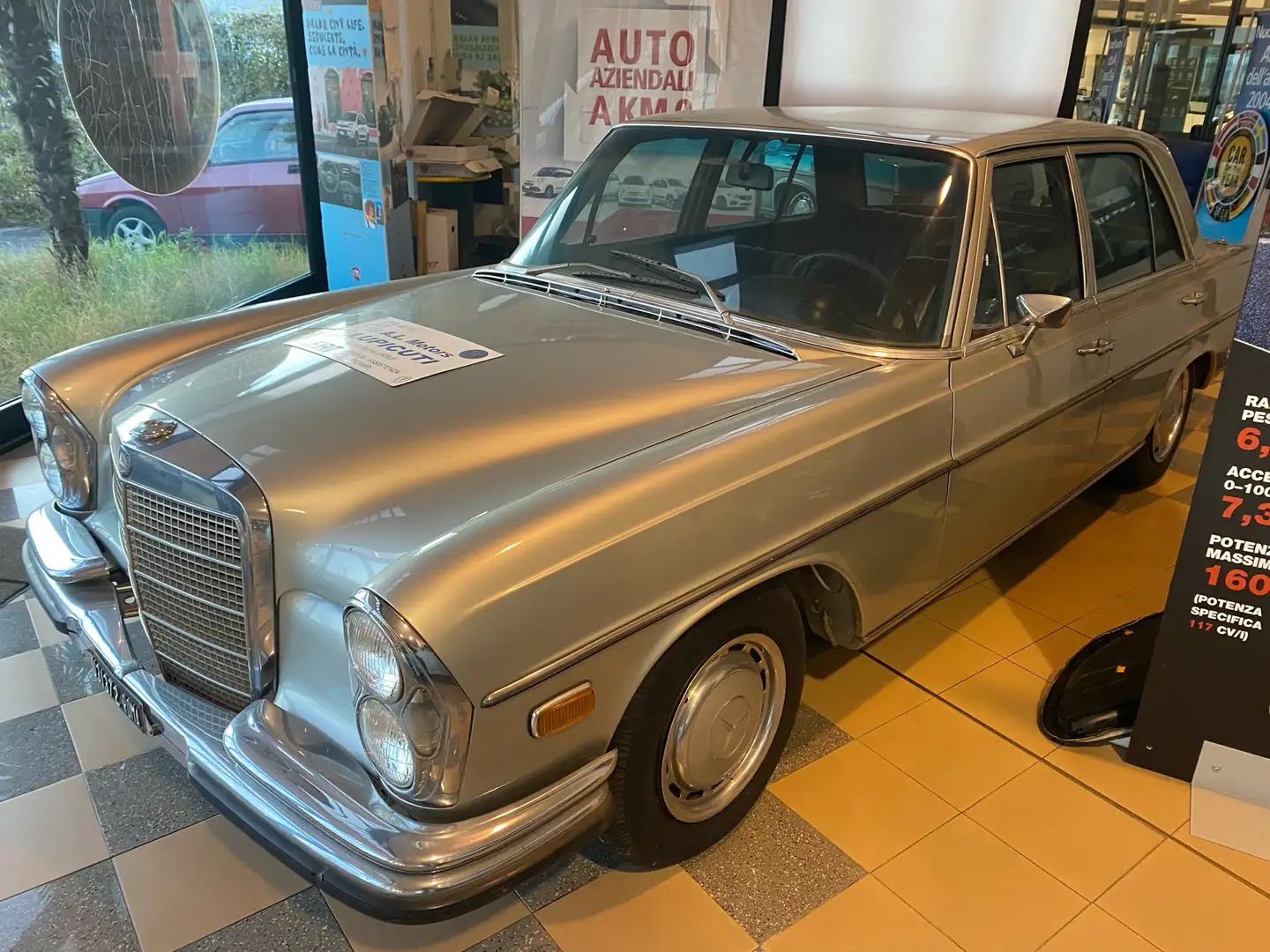 Mercedes-Benz 280 SE "MOTORE 3000 DIESEL" Argento - 2
