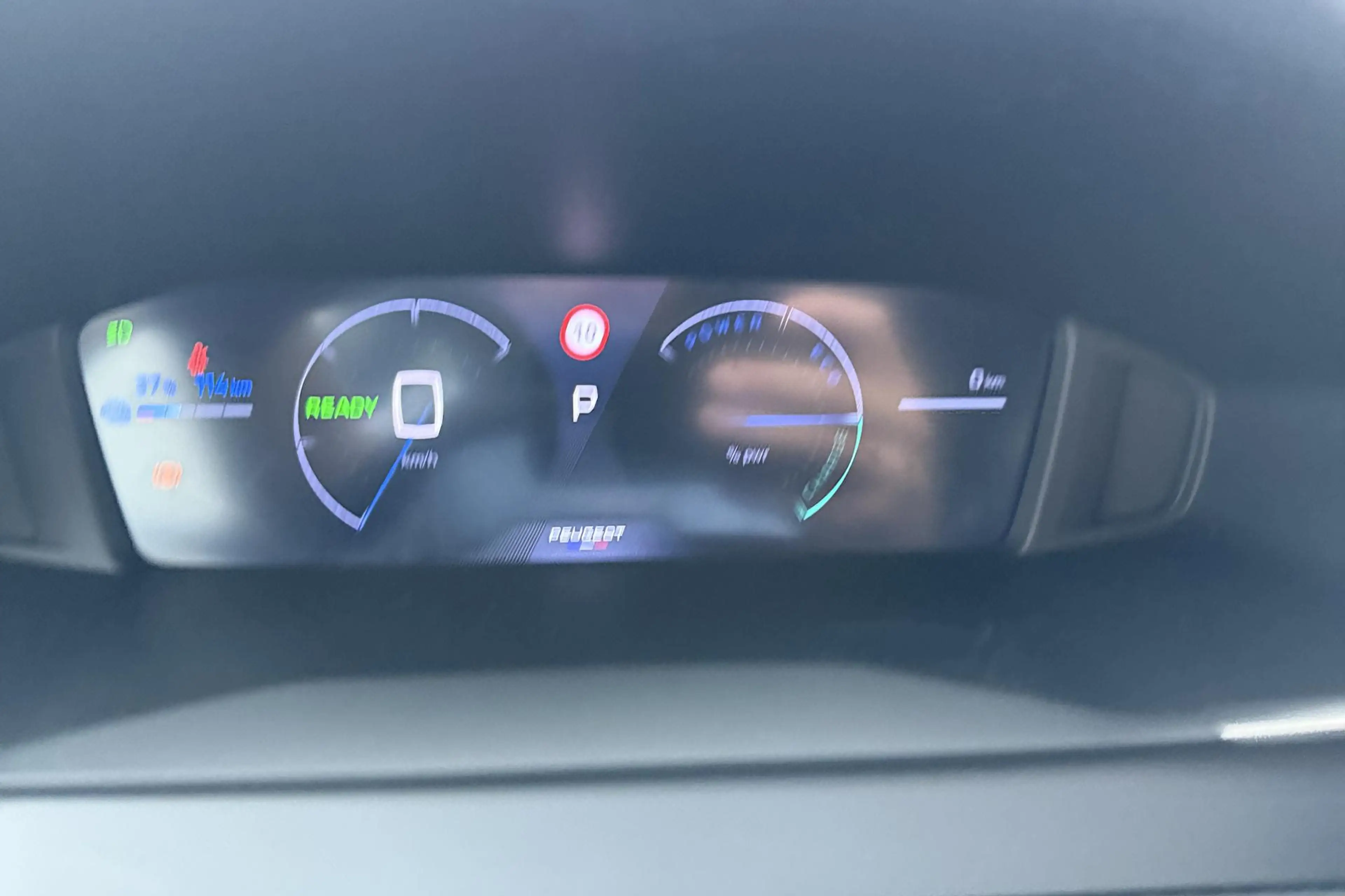 Peugeot e-208 EV Allure 51 kWh | Navigation Pack | Vision Pack | — photo 6