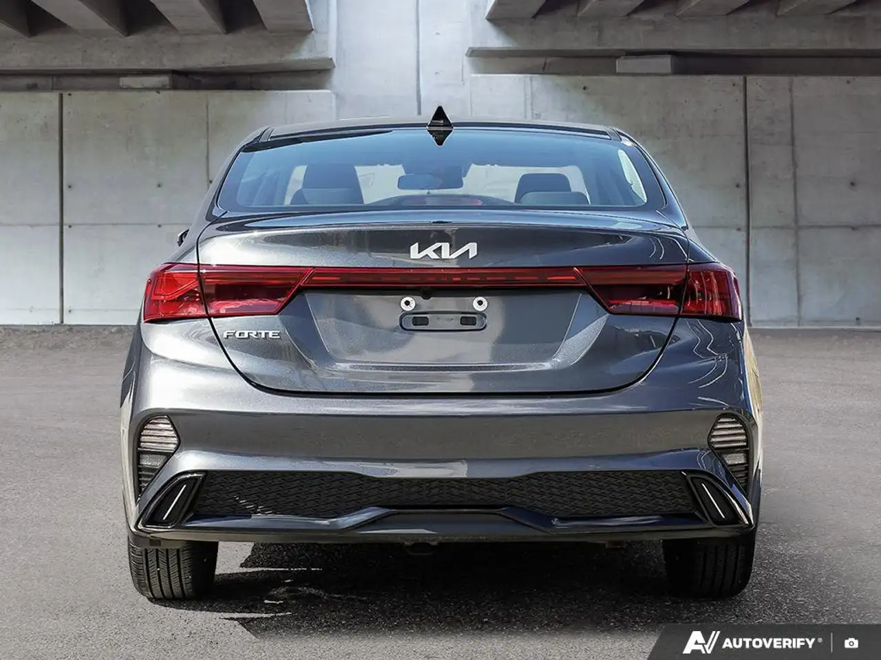Kia Forte снимка Kia Forte