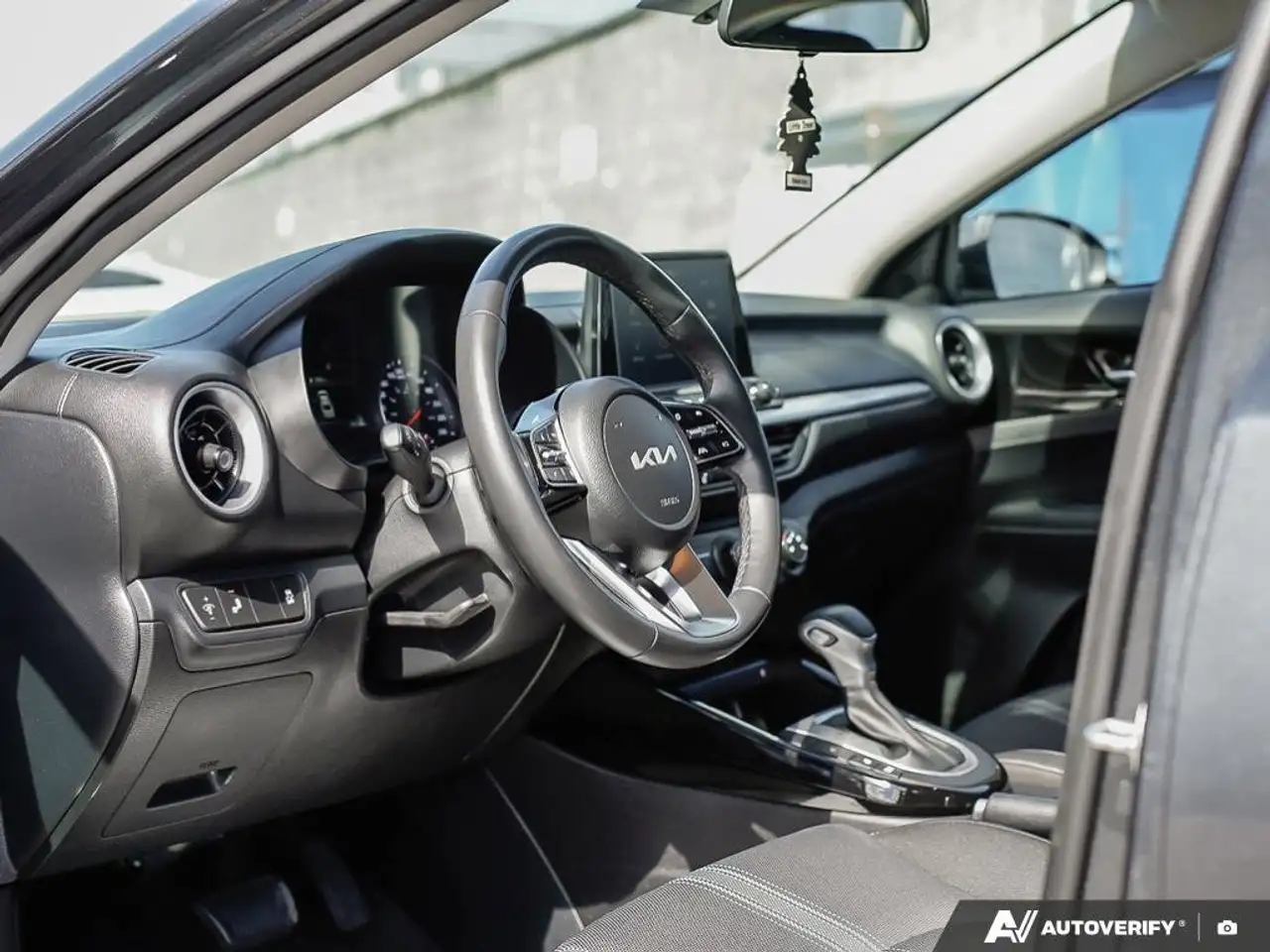 Kia Forte снимка Kia Forte